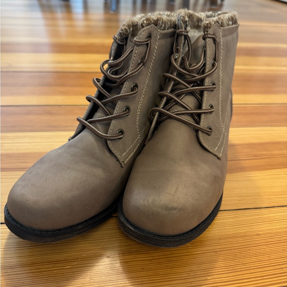 Sporto Brown Lace Up Boots